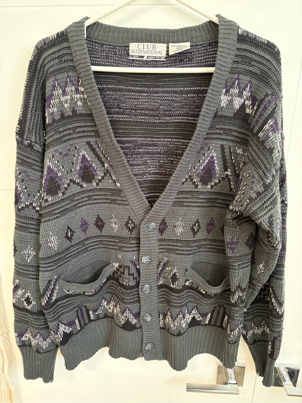 VINTAGE Club International Men's Gray Patterned Cardigan Sweater Small